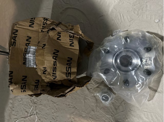 Маточина заднього колеса 432024X00A NISSAN