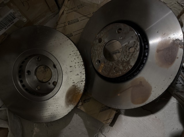 Диск гальмівний передній 4351622010 TOYOTA