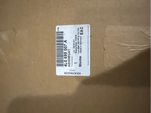 Компресор пневмопідкачкою (амортизаторів) 4L0698007A VAG