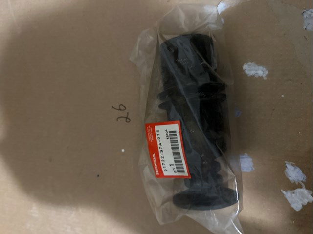 Буфер-відбійник амортизатора переднього + пильовик 51722S7A014 HONDA