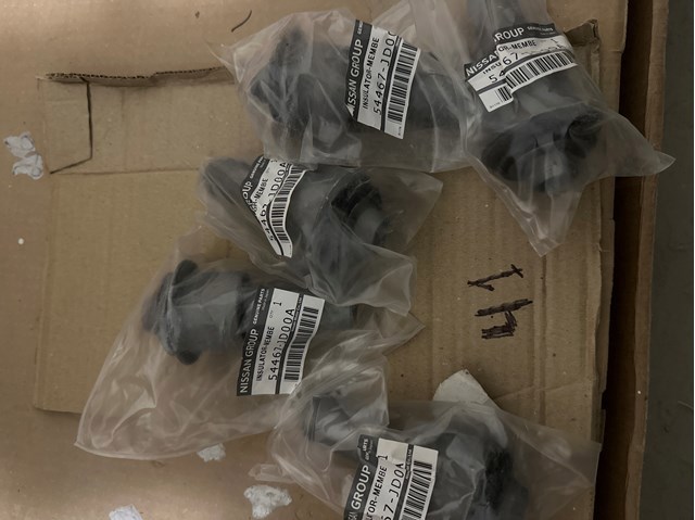 Подушка передньої балки 54467JD00A NISSAN