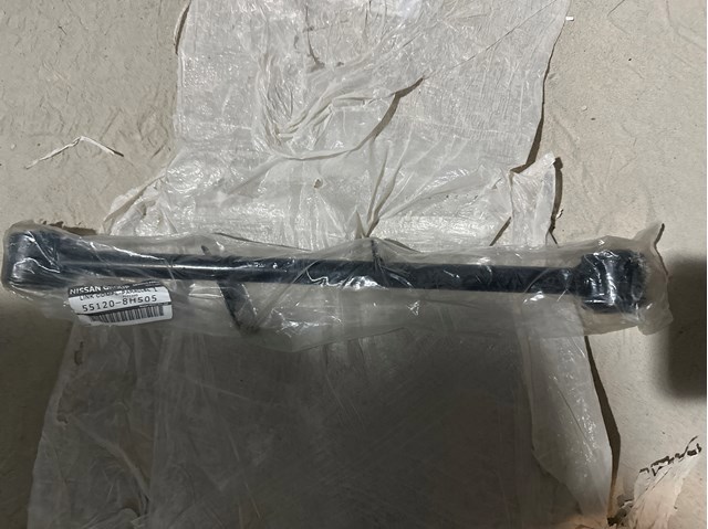 Балансир задній нижній, лівий 551208H505 NISSAN