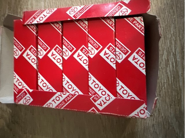 Свічки 9091901230 TOYOTA