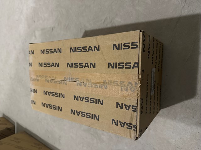 Компресор кондиціонера 92600AC000 NISSAN
