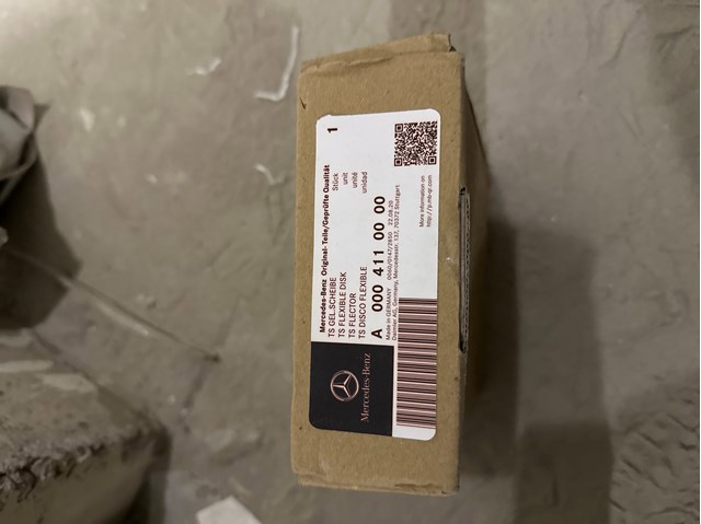 Гумова муфта кардана A0004110000 MERCEDES