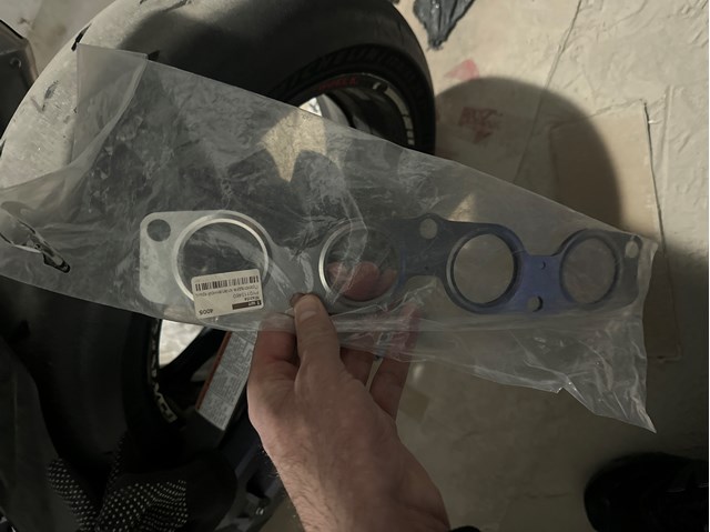 Прокладка випускного колектора PY0113460 MAZDA