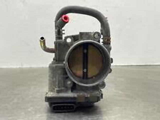 Дросільна заслінка в зборі 2203050170 TOYOTA