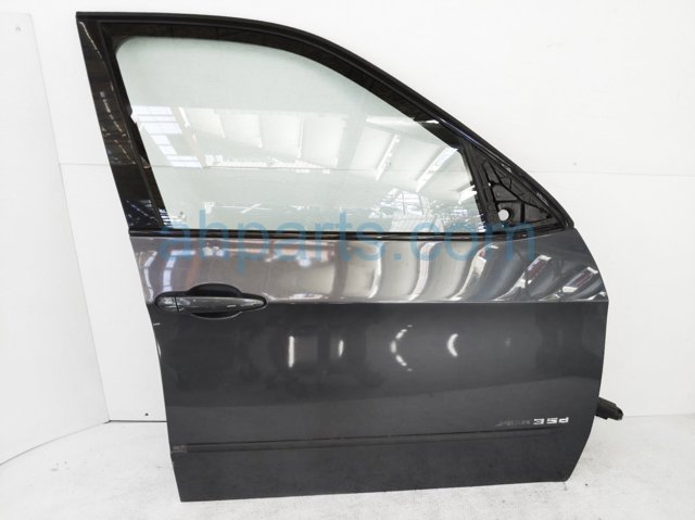 Пасажирські передні двері 41517211424 BMW