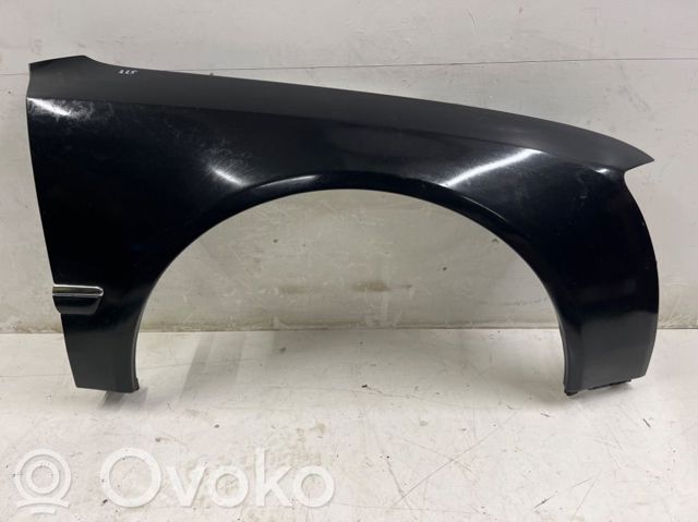 Переднє праве крило 4E0821106K VAG