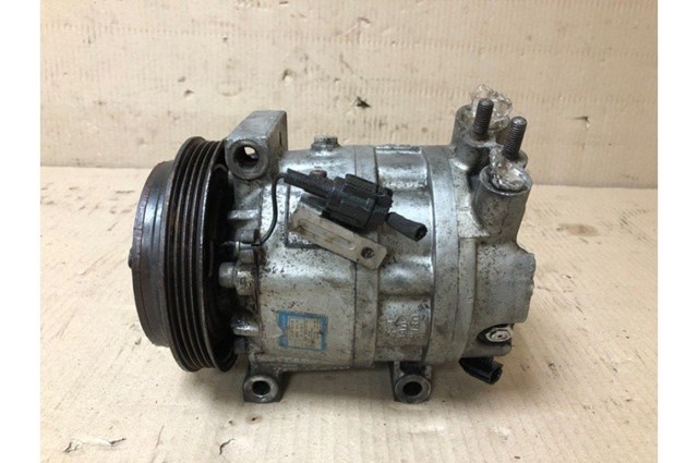 Компресор холодоагенту 92600AC00A NISSAN