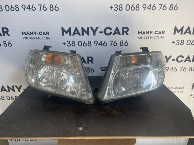 Фара передня права 26010EB30B NISSAN