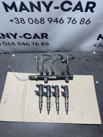 Рампа форсунок системи упорскування палива 9684753080 PEUGEOT