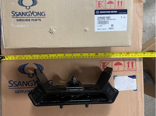 Задня подушка двигуна 3194021002 SSANG YONG