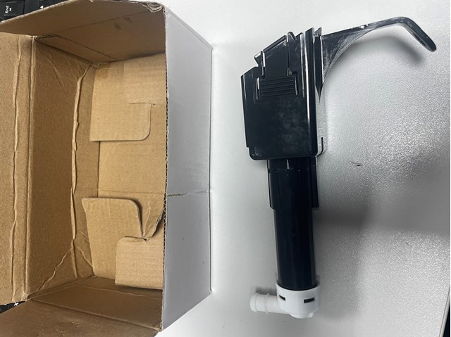 Сопло омивача фари передньої, лівої 8520833010 TOYOTA