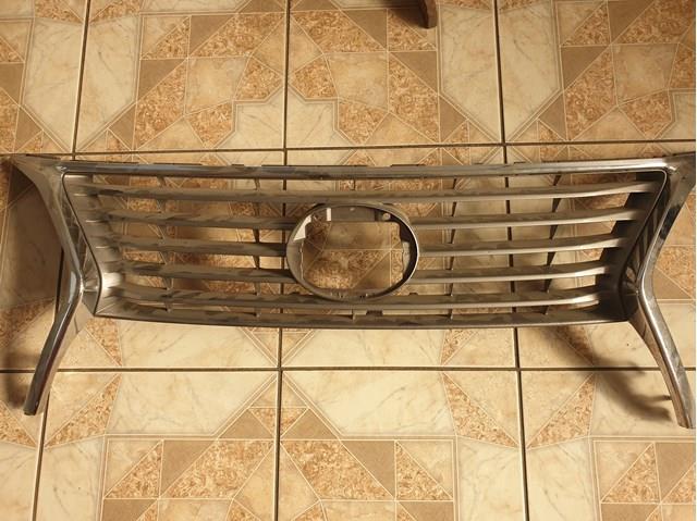 Захисна решітка радіатора 5310148401 TOYOTA