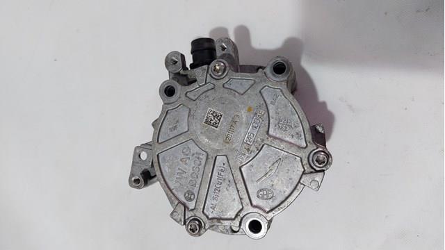 Насос вакуумний 06K145100AE VAG