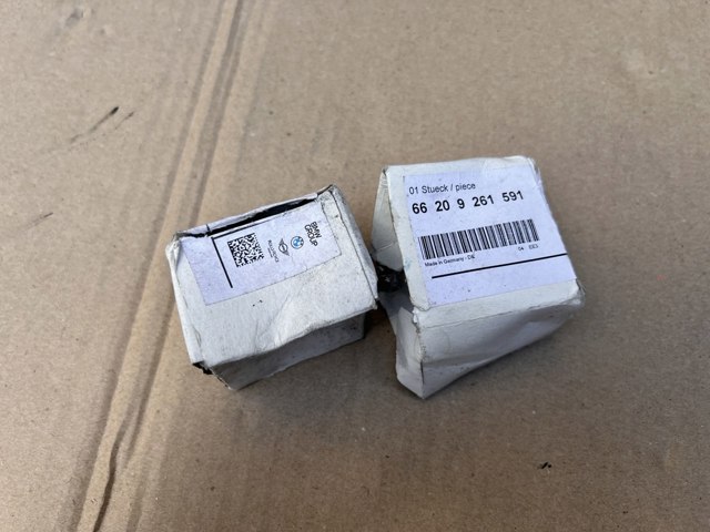 Датчик сигналізації парковки, парктронік, центральний 66209261591 BMW