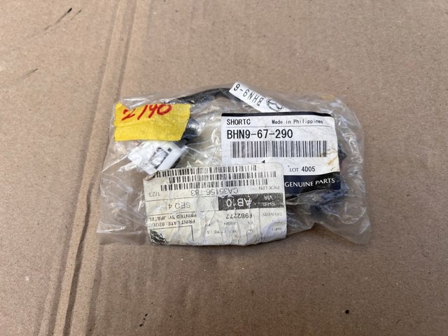 Кабель/дріт парктроника бампера, переднього BHN967290 MAZDA
