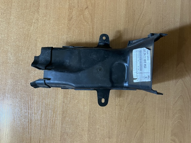 Повітропровід гальмівного диска, правий 51747383852 BMW