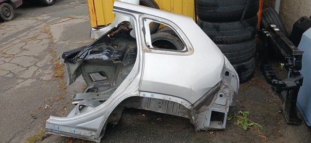 Боковина кузова ліва 68340137AA CHRYSLER
