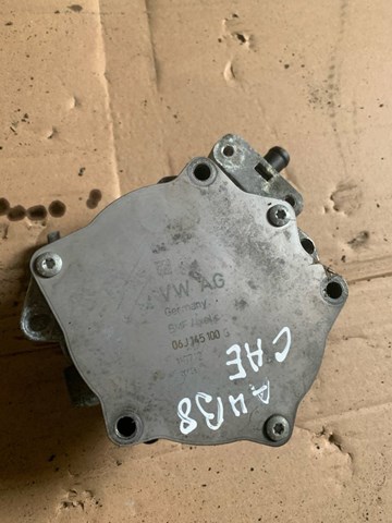 Насос вакуумний 06J145100G VAG
