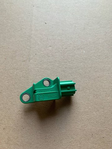 Датчик AIRBAG передній 1K0909606C VAG