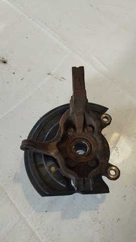 Цапфа поворотна ліва 400151KA1A NISSAN