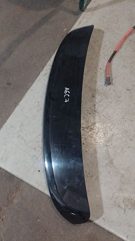 Крило на багажник 4G9827933E VAG