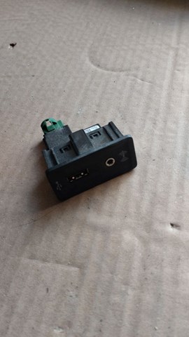 USB-розгалужувач 5G0035222E VAG
