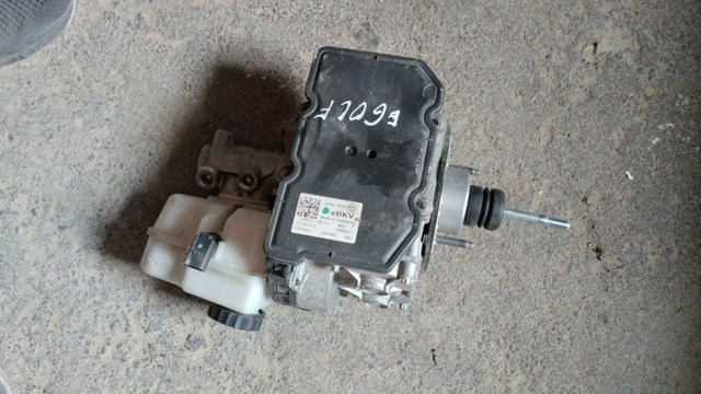 Циліндр гальмівний, головний 5QE614105P VAG