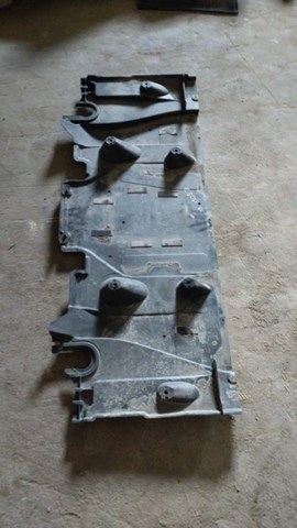 Захист двигуна задній 5QE825902B VAG