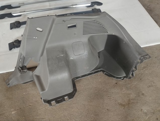 Облицювання багажного відсіку, праве 849503NF0A NISSAN