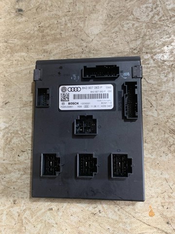 Блок управління бортової мережі 8K0907063P VAG