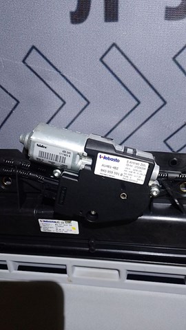 Двигун приводу люка 8K0959591B VAG