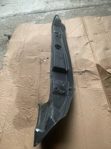 Ущільнювач арки крила 8R0821111C VAG