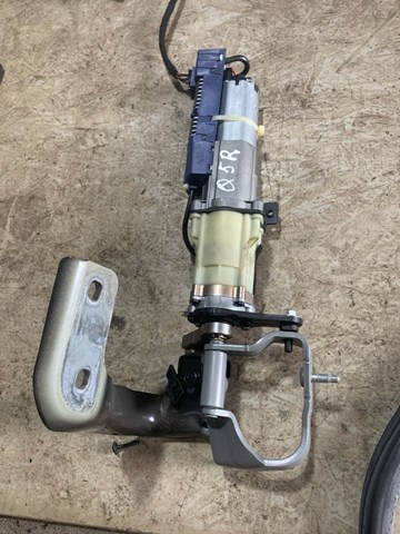 Амортизатор багажника лівий 8R0827852B VAG