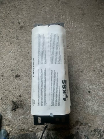 Подушка безпеки бокова 8R0880204B VAG