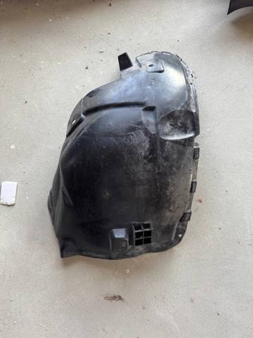 Підкрилок переднього крила, правий задній 13125605 GM
