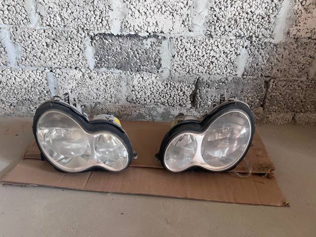 Фара правая A2038203461 MERCEDES