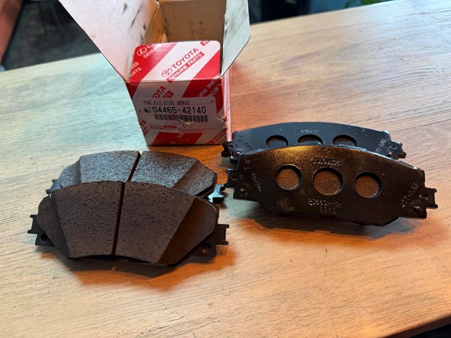 Гальмівні колодки 0446542140 TOYOTA