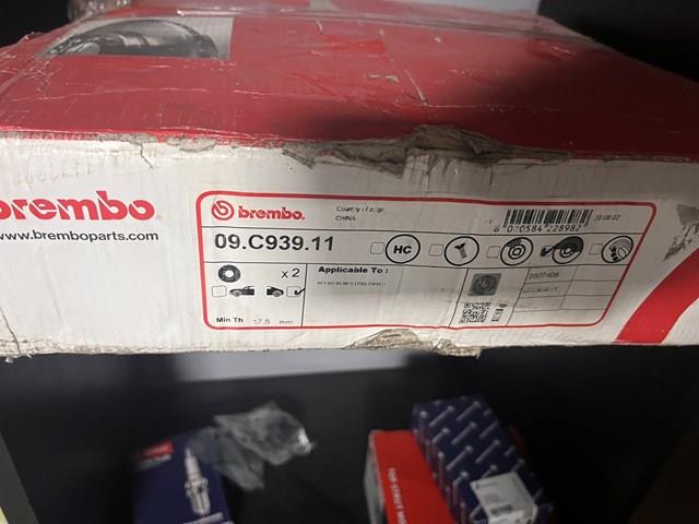 Задні дискові гальма 09C93911 BREMBO