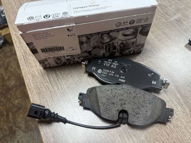 Колодки передні Volkswagen Golf VIII