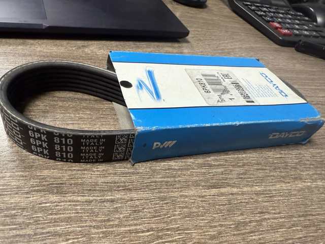 Клиновий ремінь 6PK810 DAYCO