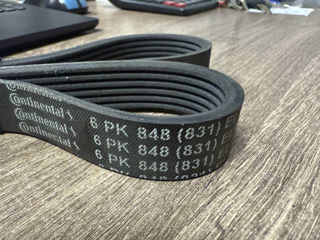 Клиновий ремінь 6PK831 CONTINENTAL