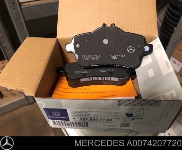 Колодки гальмові задні, дискові A0074207720 MERCEDES
