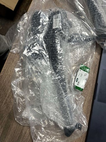 Резонатор повітряного фільтра C2Z30725 JAGUAR