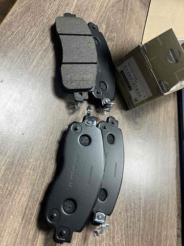 Колодки передні D10603TA0A NISSAN