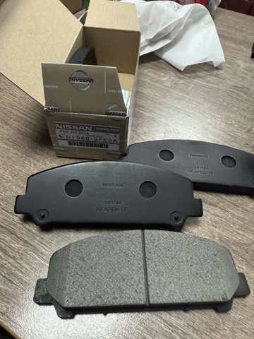 Колодки передні D10609FE0A NISSAN