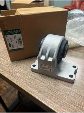 Подушка КПП IAF500021 LAND ROVER