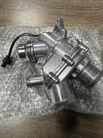 Корпус термостата LR062498 LAND ROVER